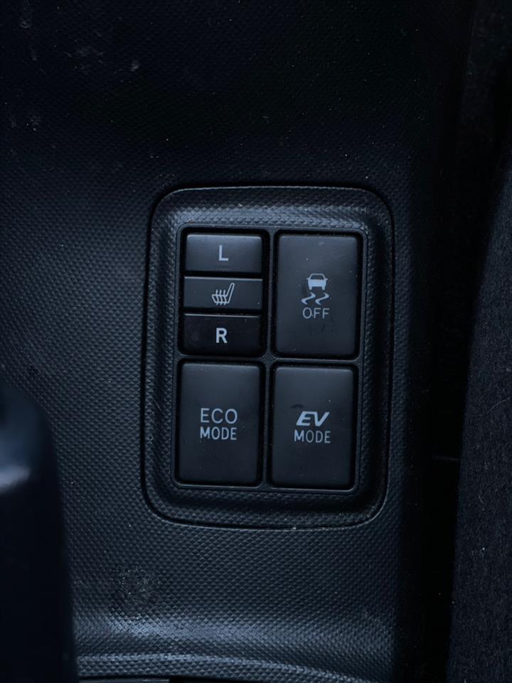 2015 Toyota AQUA