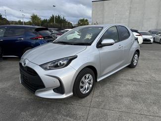 2021 Toyota Yaris - Thumbnail