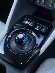 2021 Nissan Leaf - Thumbnail