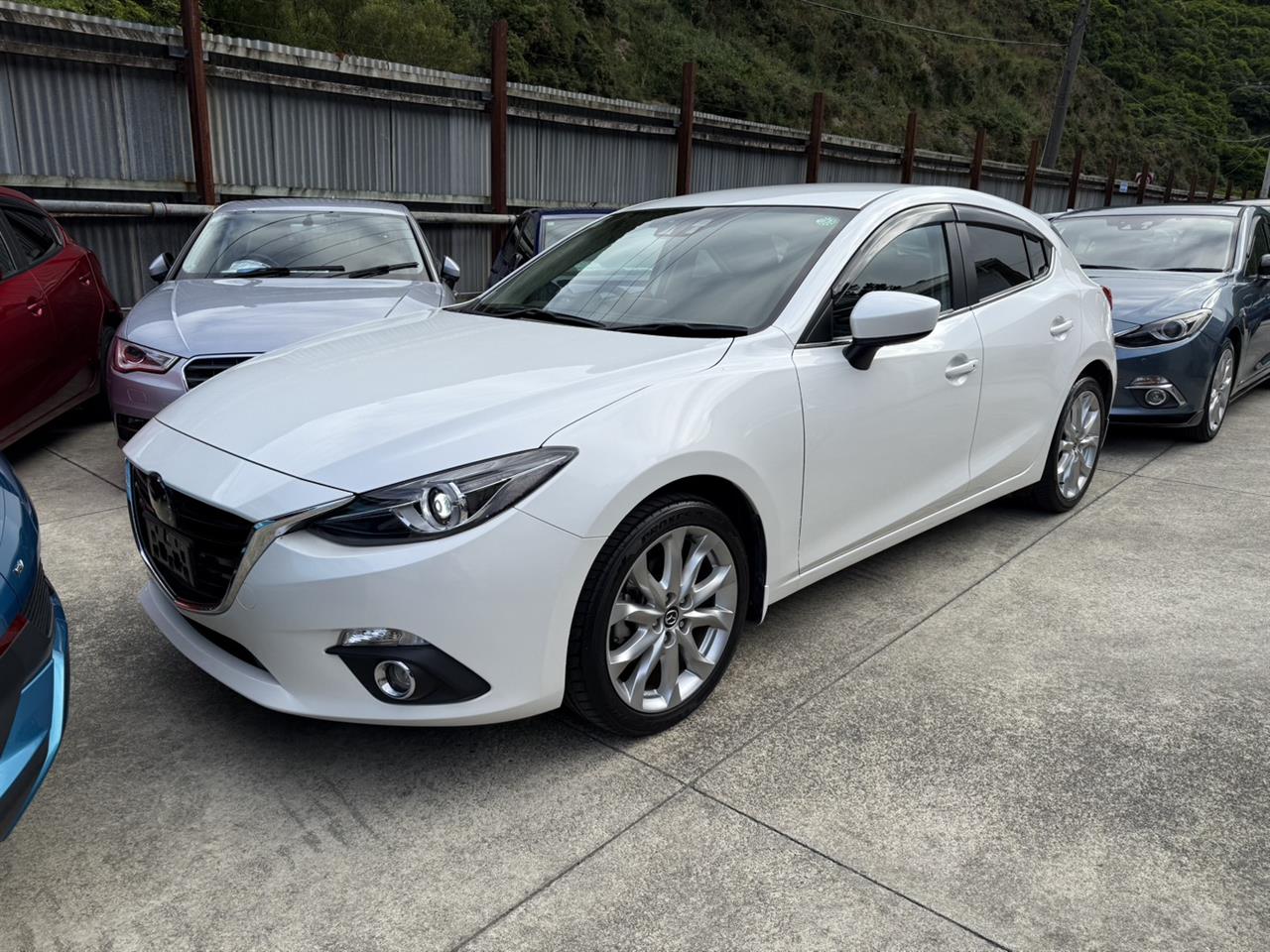 2014 Mazda Axela