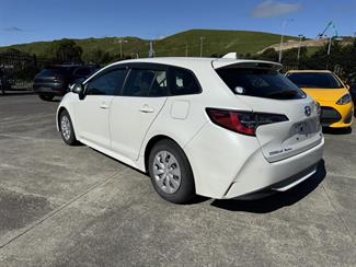 2021 Toyota Corolla - Thumbnail