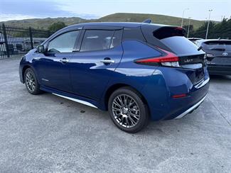 2020 Nissan Leaf - Thumbnail